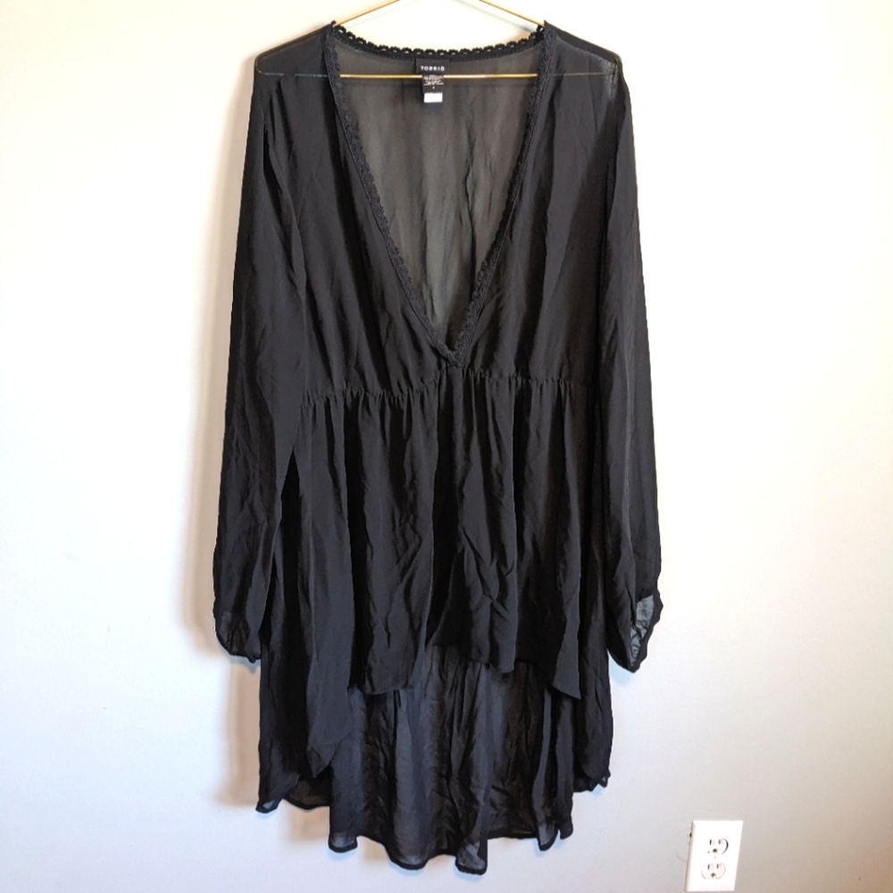 Torrid Black Sheer High Low Long Sleeve Blouse, size 2X